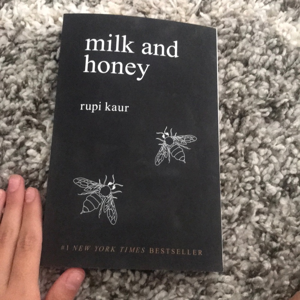 milk and honey ; rupi kaur barely used book.